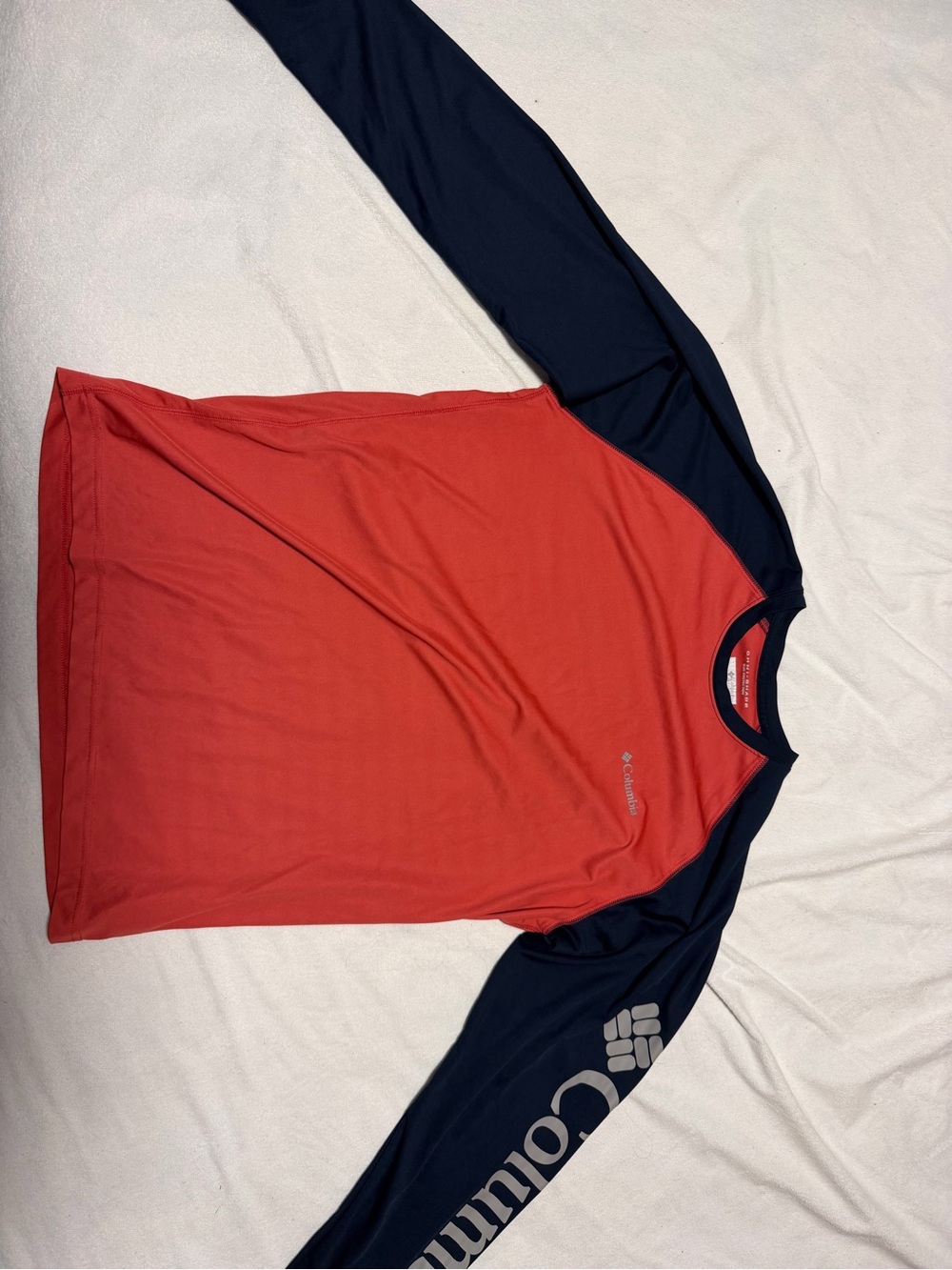 Columbia Men’s Long-Sleeve Red Body with Navy Sleeves Performance Shirt